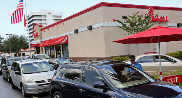 The drive thru line at a Chick-fil-a.
